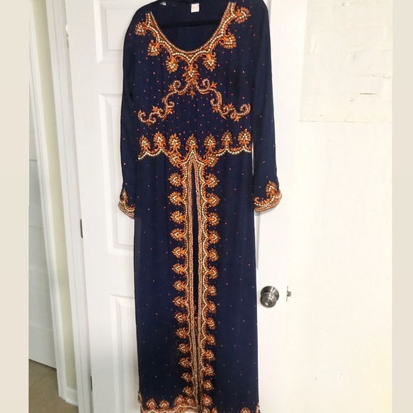 Beaded Kaftan Dress - Picture 4 of 6